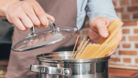 Superficial burning while cooking 