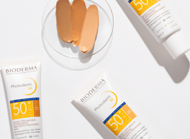 Tinted sunscreen for all phototypes